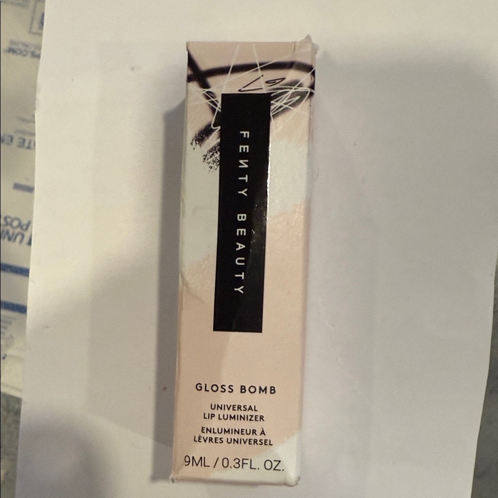 Fenty Beauty Gloss Bomb Universal Lip Luminizer - Soft Pink